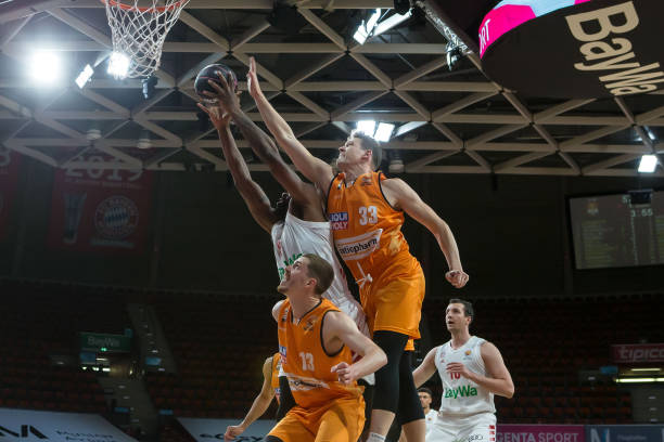 些扣人心弦 些扣人心弦