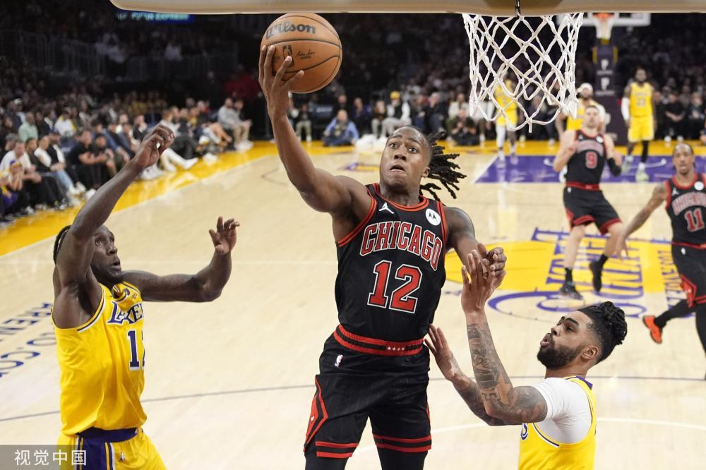 许多球员从 许多球员从